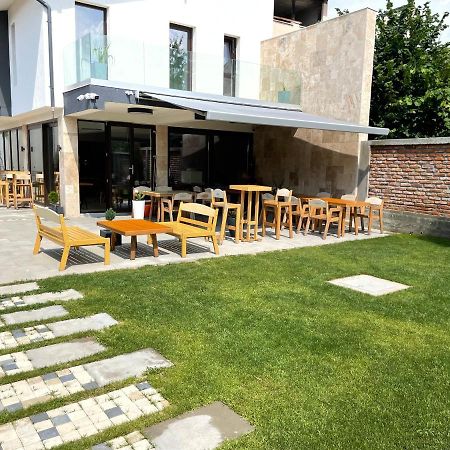 Aleea Teilor Hotel Cîmpulung Kültér fotó