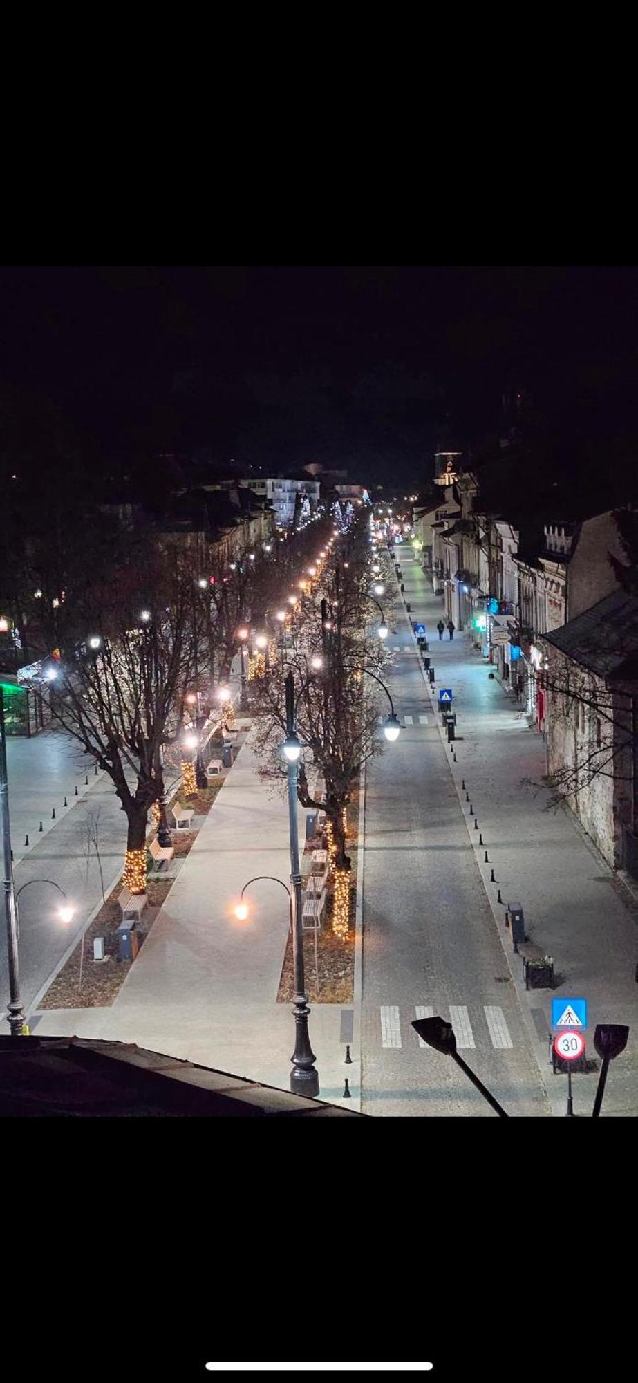 Aleea Teilor Hotel Cîmpulung Kültér fotó