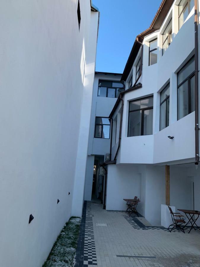 Aleea Teilor Hotel Cîmpulung Kültér fotó