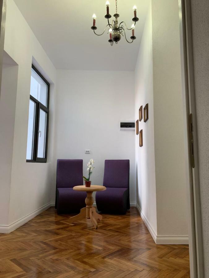 Aleea Teilor Hotel Cîmpulung Kültér fotó