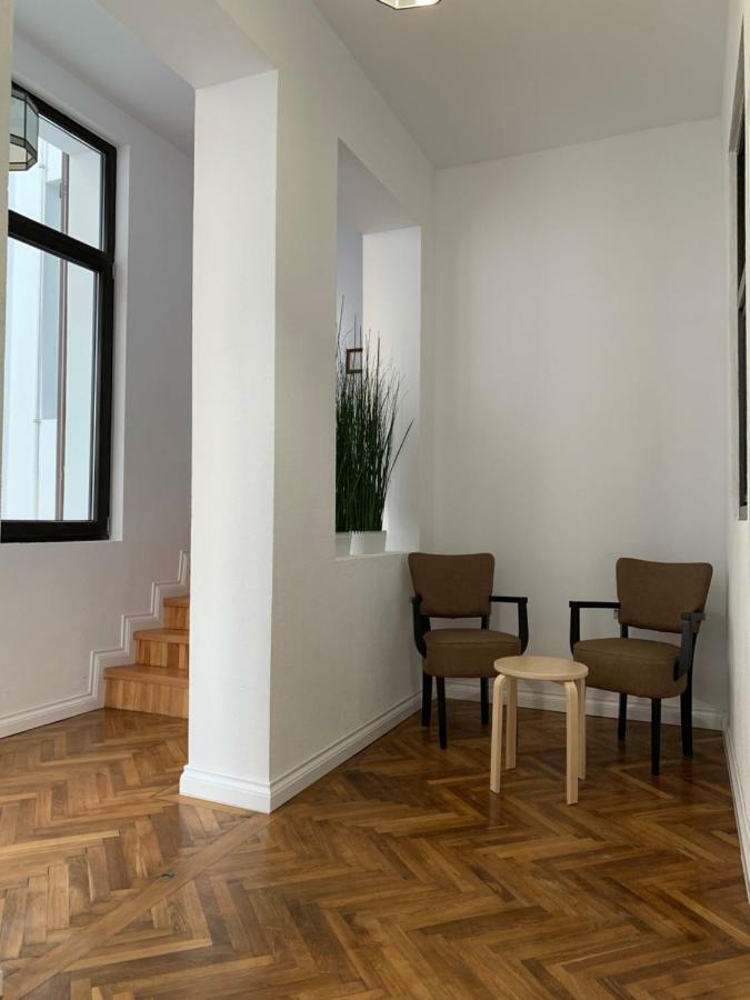 Aleea Teilor Hotel Cîmpulung Kültér fotó
